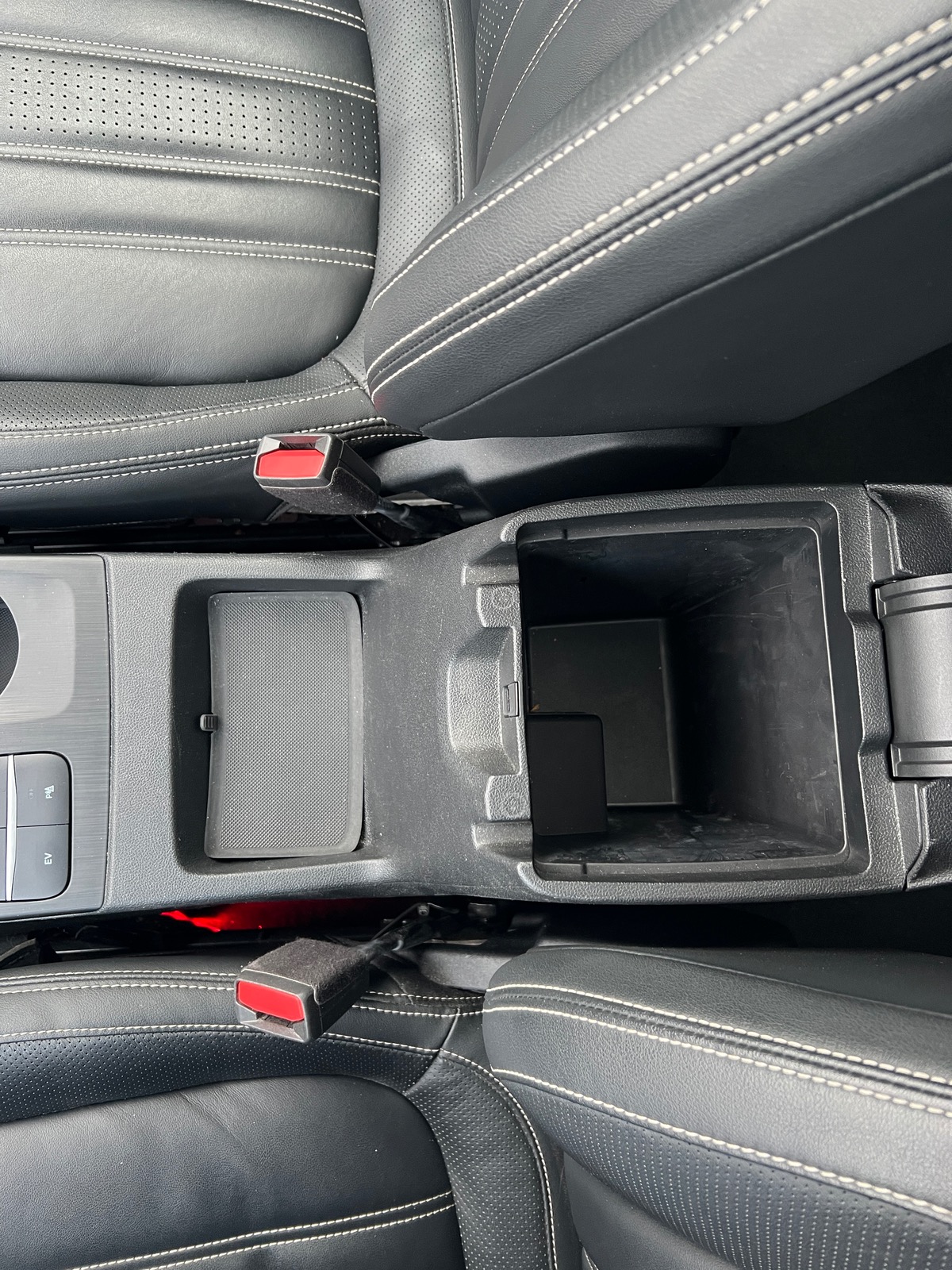 Ford KUGA PHEV 225 ch | VIGNALE | Toit Panoramique | Attelage | Roue secours | Pack Technologique