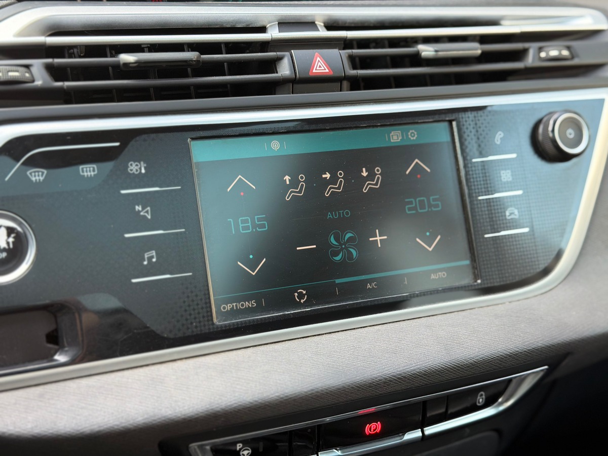Citroën C4 SpaceTourer Shine II 1.6 BlueHDi 120 cv - Toit panoramique