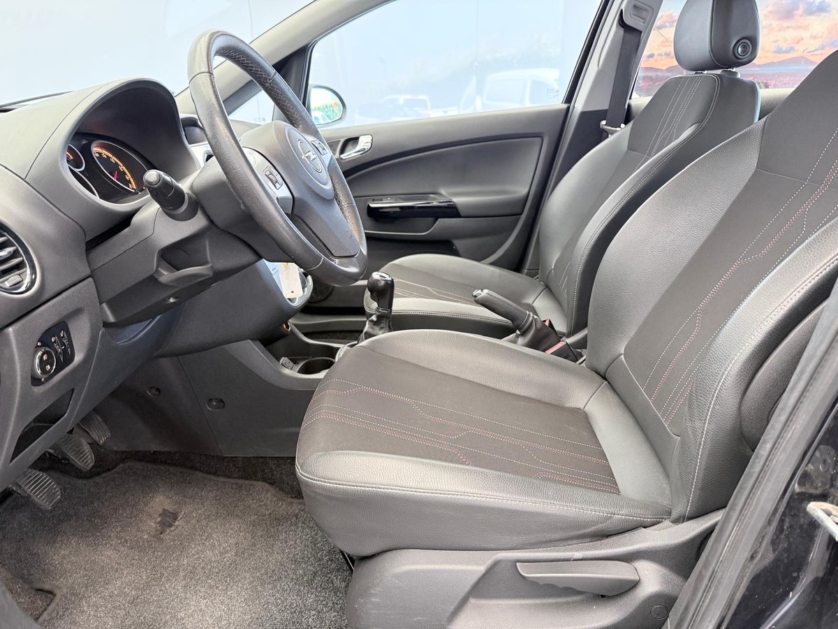 Opel Corsa 1.2 i 85 cv  Graphite