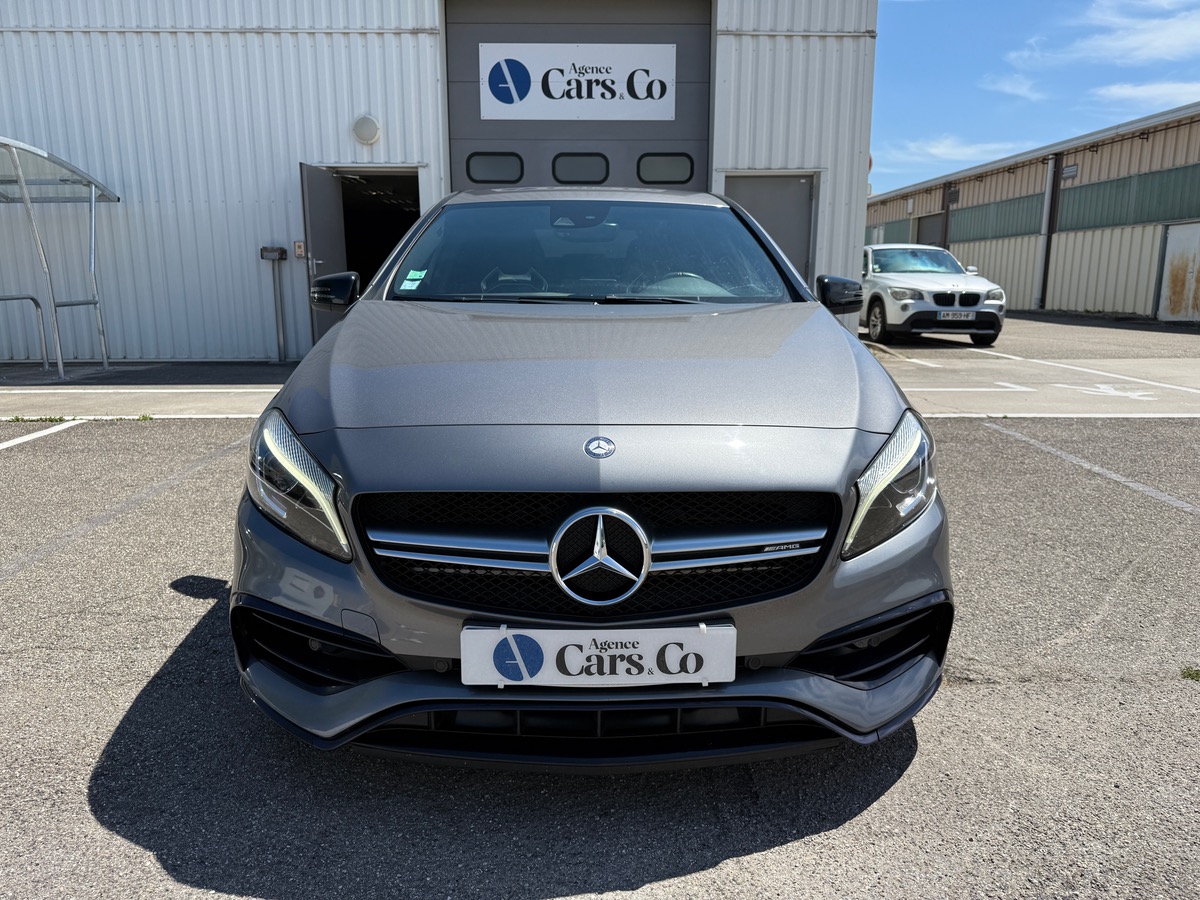 Mercedes-Benz A 45 AMG 4MATIC 2.0L 381cv 7G-DCT, Échappement performance, Suspension pilotée