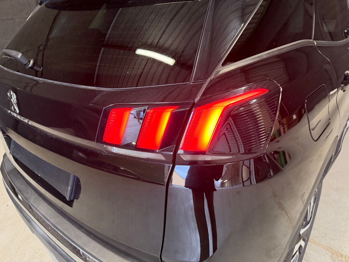 Peugeot 3008 1.5 hdi Allure Cock Pit / Hayon Electrique / Carplay Android / Caméra de Recul
