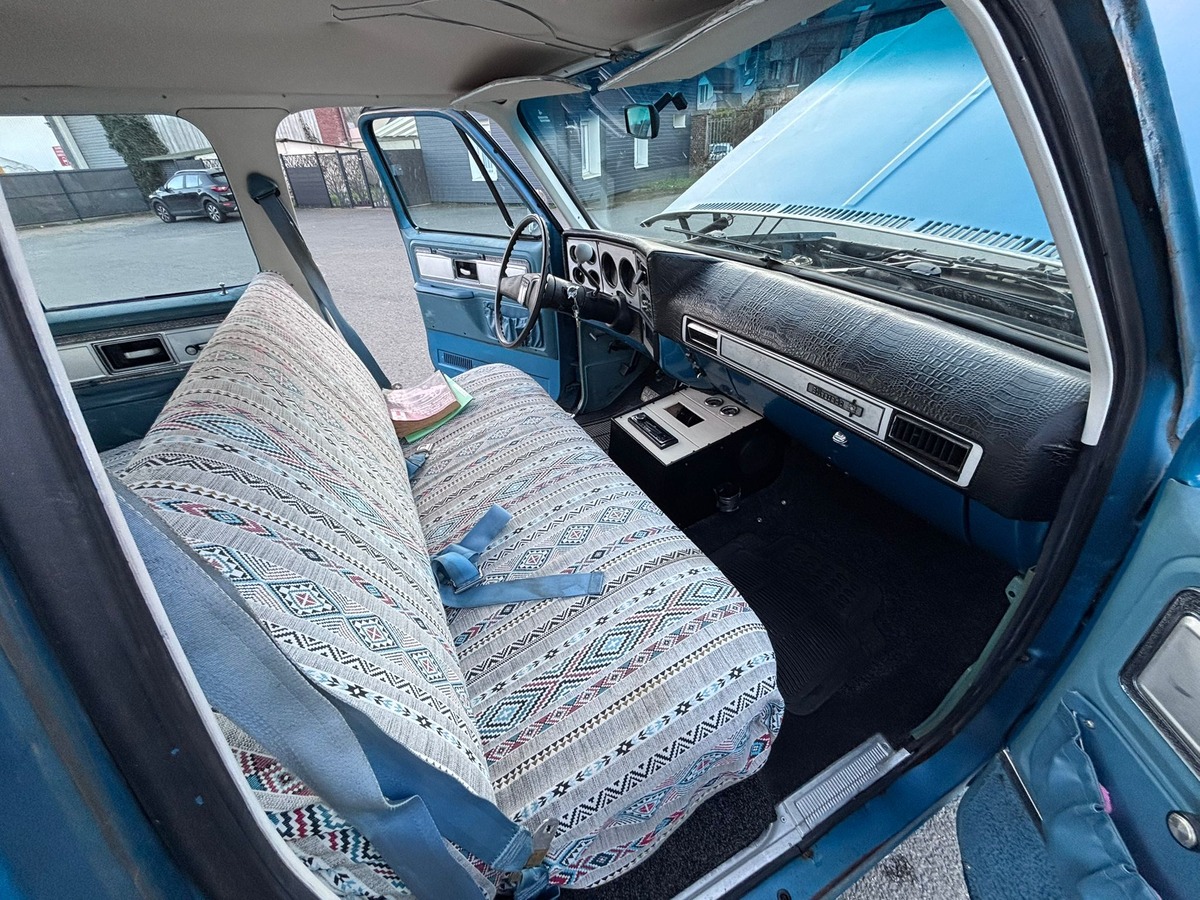 Chevrolet Suburban 7.4 V8 454 (C/R) - Français - CG Collection