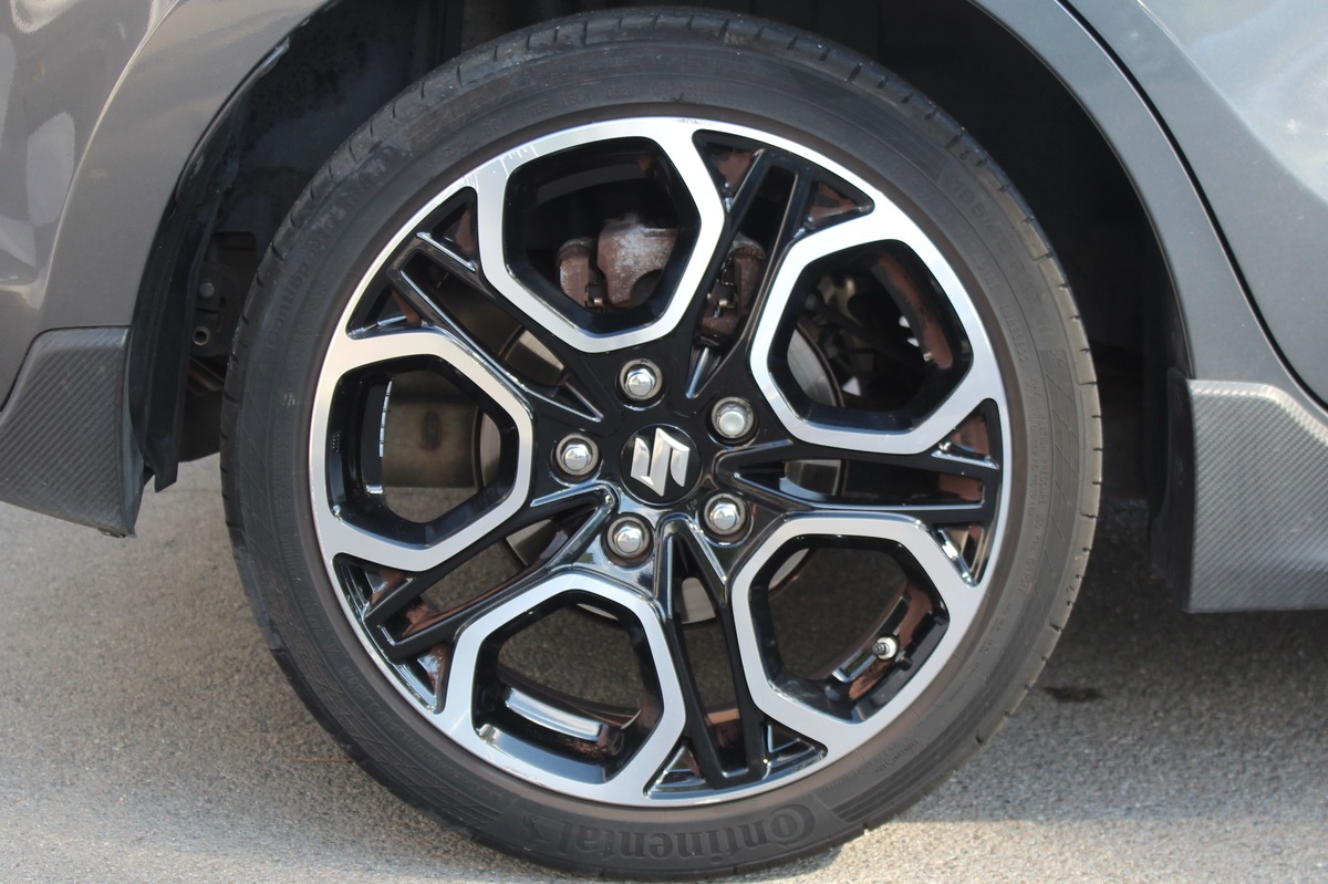 Suzuki Swift V (2) SPORT 1.4 VVT Boosterjet Hybrid SHVS 129 ch