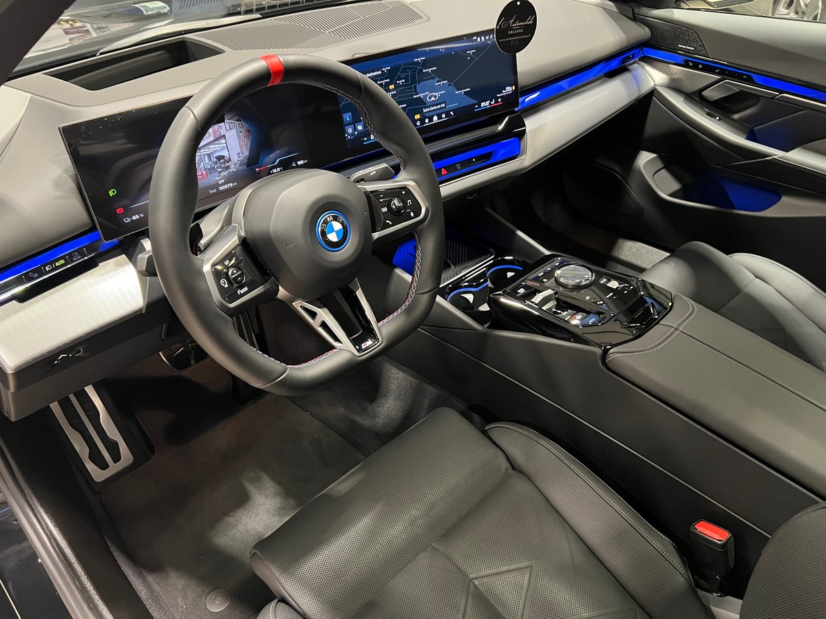 Bmw i5 M60 XDRIVE40 601 BERLINE - 990KM NEUVE / TVA RECUPERABLE g
