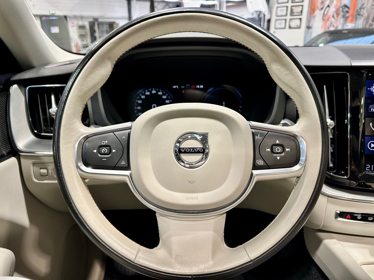 Volvo XC60 II (2) T6 Recharge AWD 253 + 87 Inscription Geartronic 8 340 Options+++ j