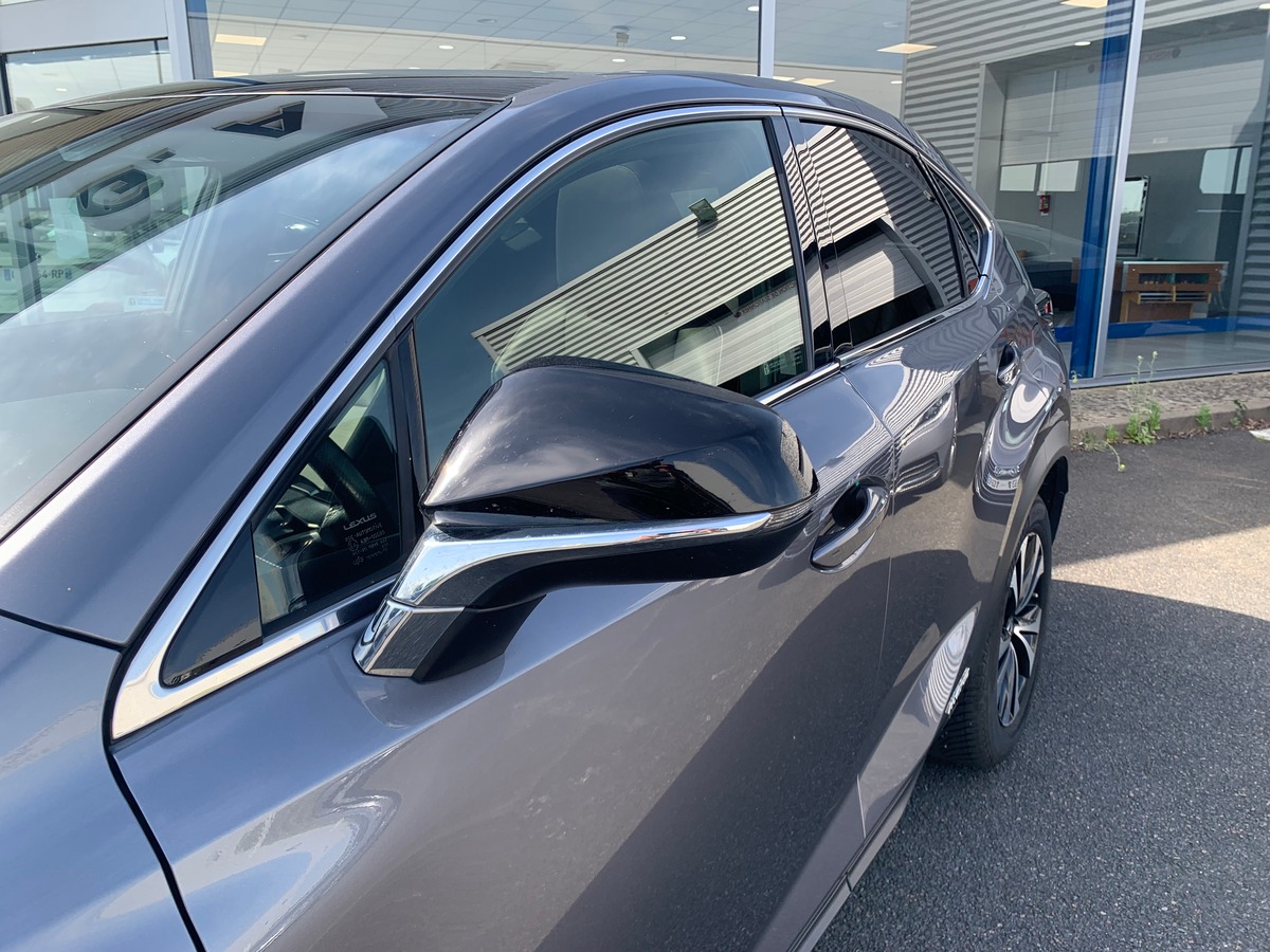 Lexus NX 300h 197 ch | F-SPORT 4WD | Caméra de recul | Siéges électriques | Toit panoramique | GPS
