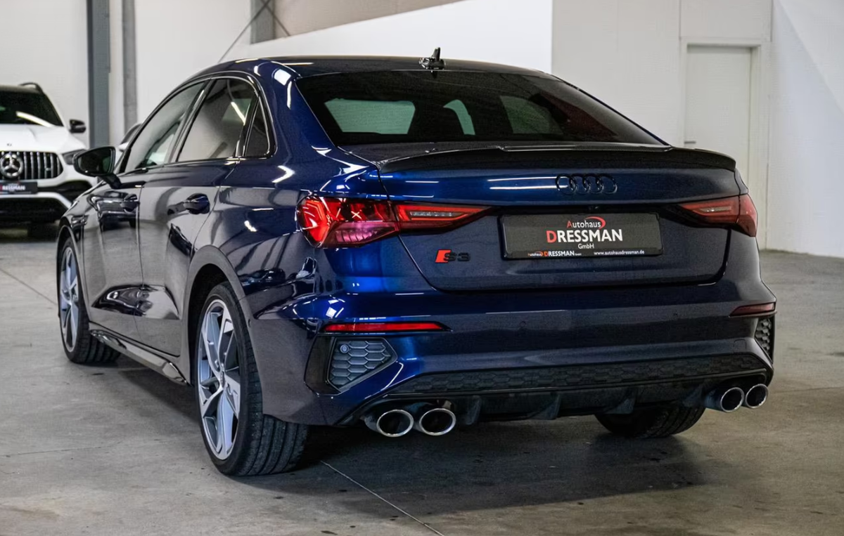 Audi S3 Berline IV 2.0 TFSI 310ch quattro S tronic 7 Bang&Olufsen Toit ouvrant Feux matrix