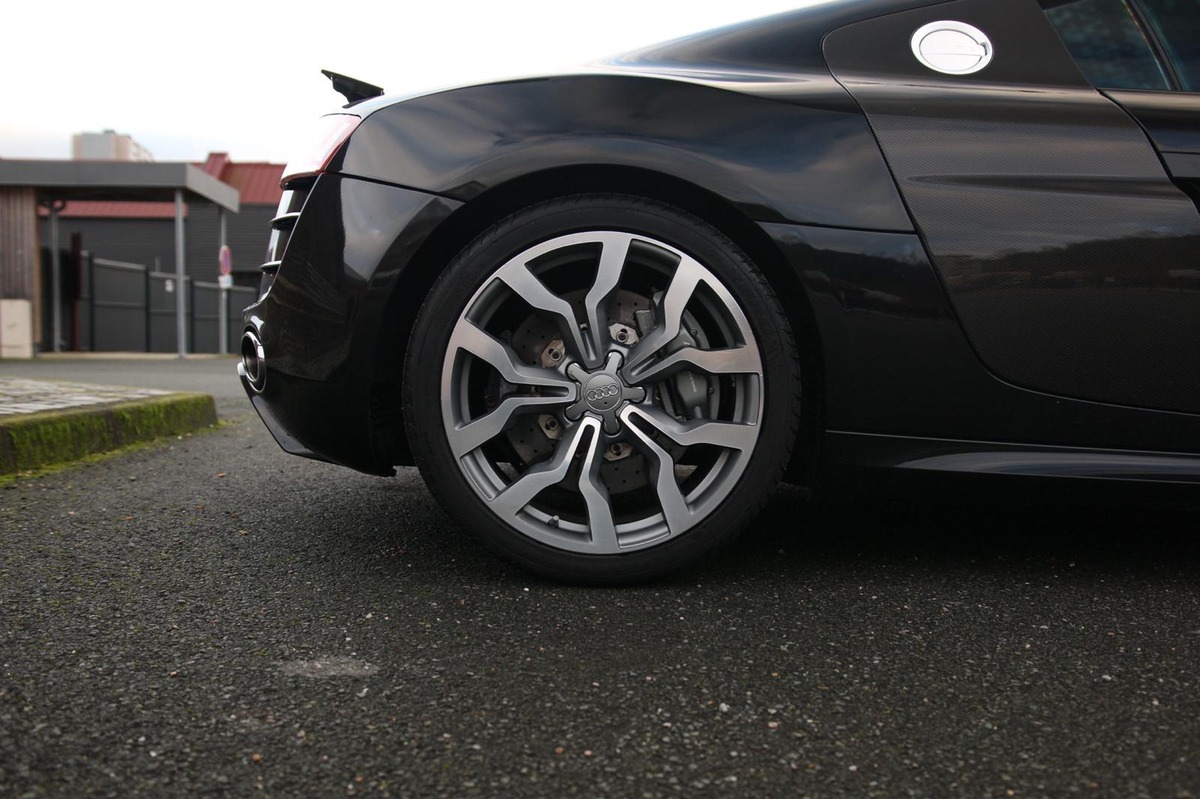 Audi R8 V10 5.2 FSi Quattro R-Tronic 525 cv Pack Carbone