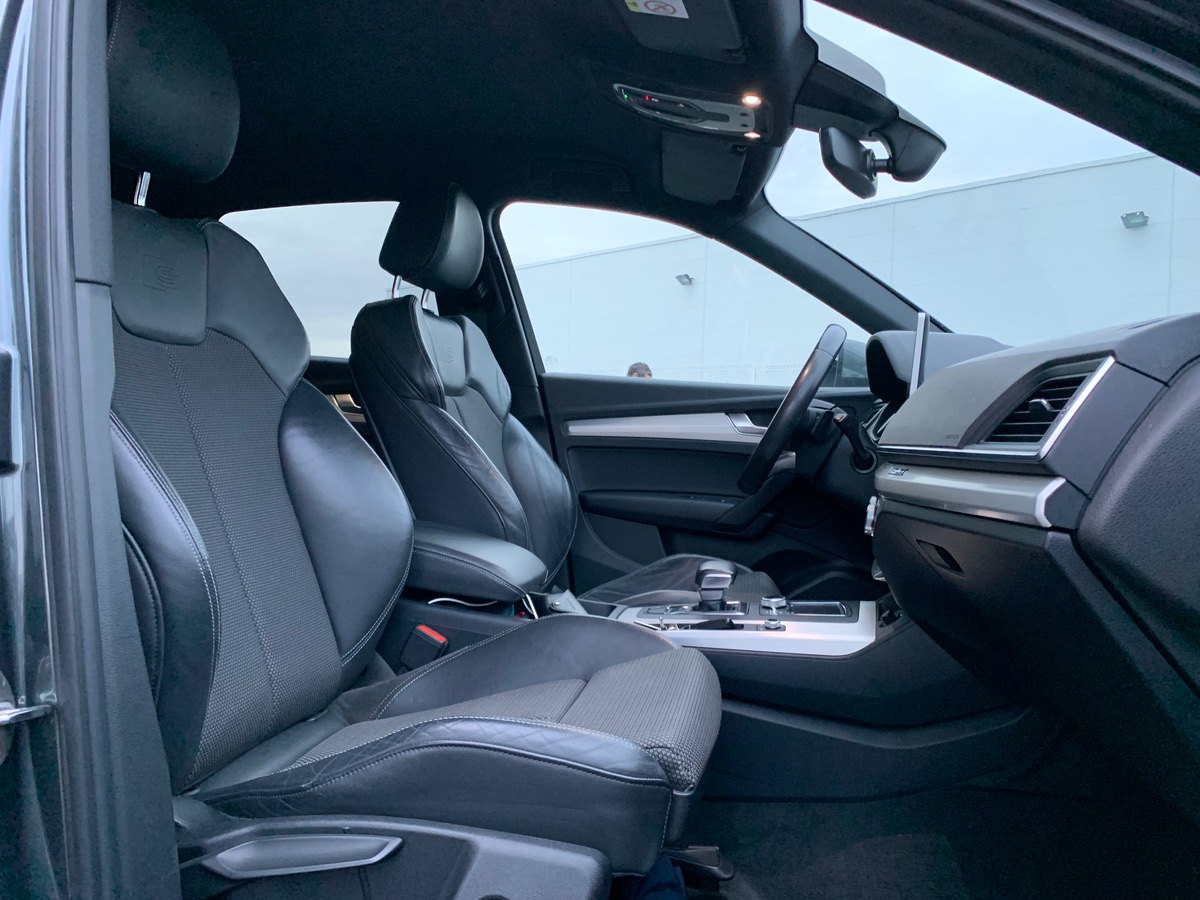 Audi Q5 190 ch | S-line | Virtual Cockpit | Caméra de recul | Coffre électrique | Attelage
