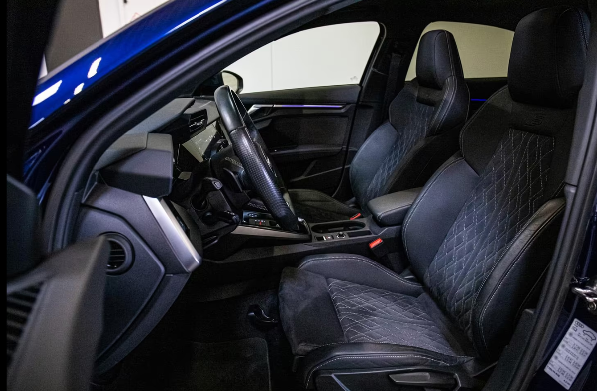 Audi S3 Berline IV 2.0 TFSI 310ch quattro S tronic 7 Bang&Olufsen Toit ouvrant Feux matrix