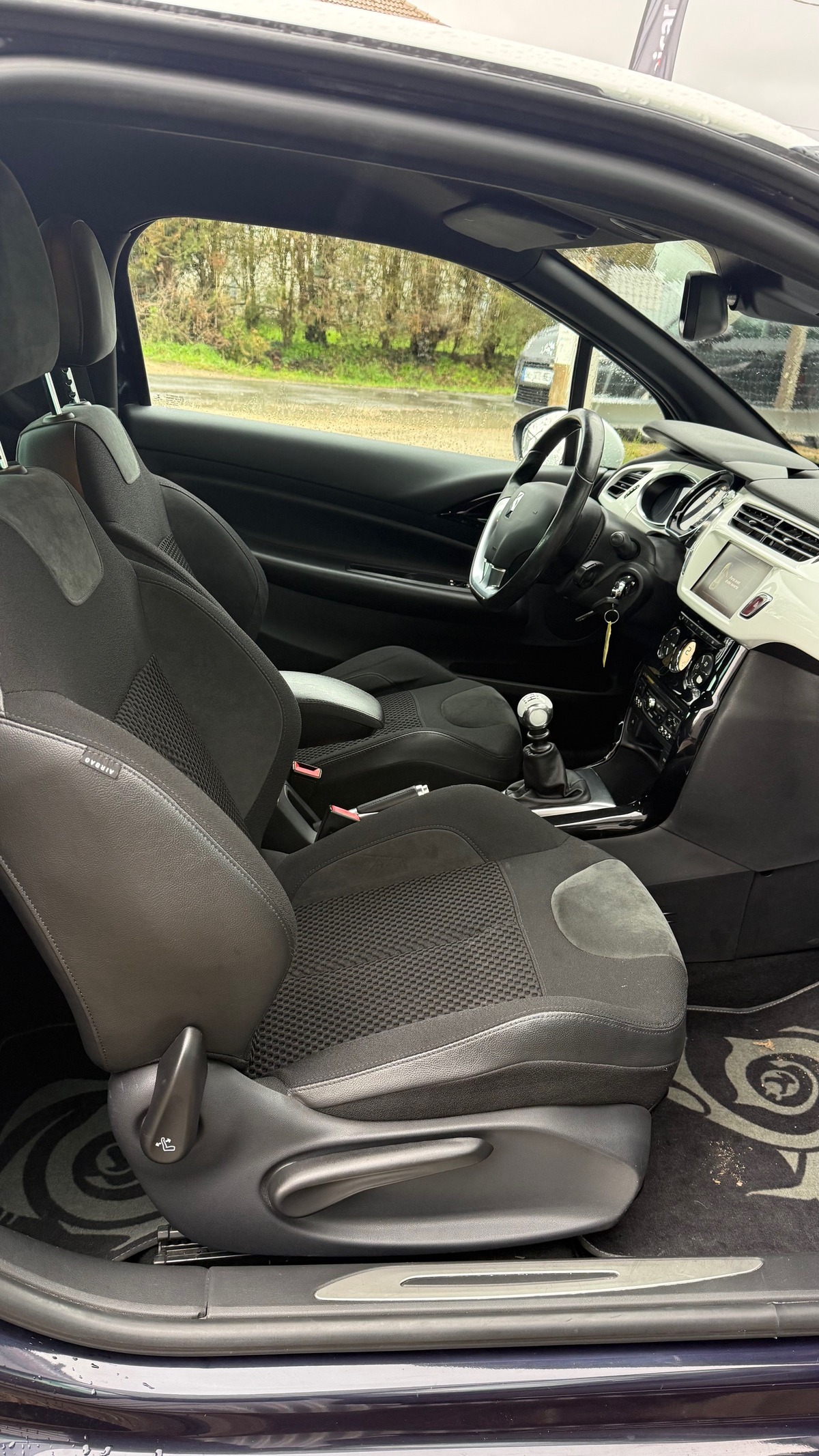 Citroën DS3 1.6 hdi 120 Chx Performance Line camera de recul revisé garantie