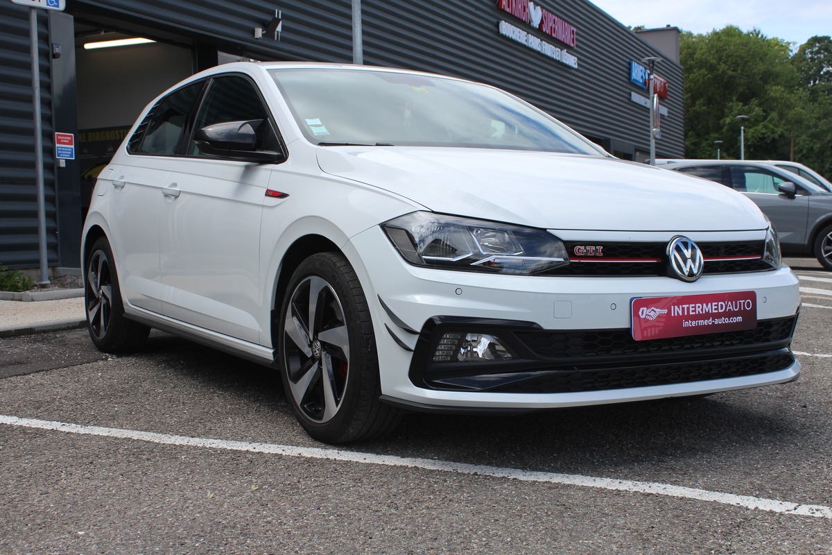 Volkswagen Polo POLO GTI 2.0TSI 200CV DSG