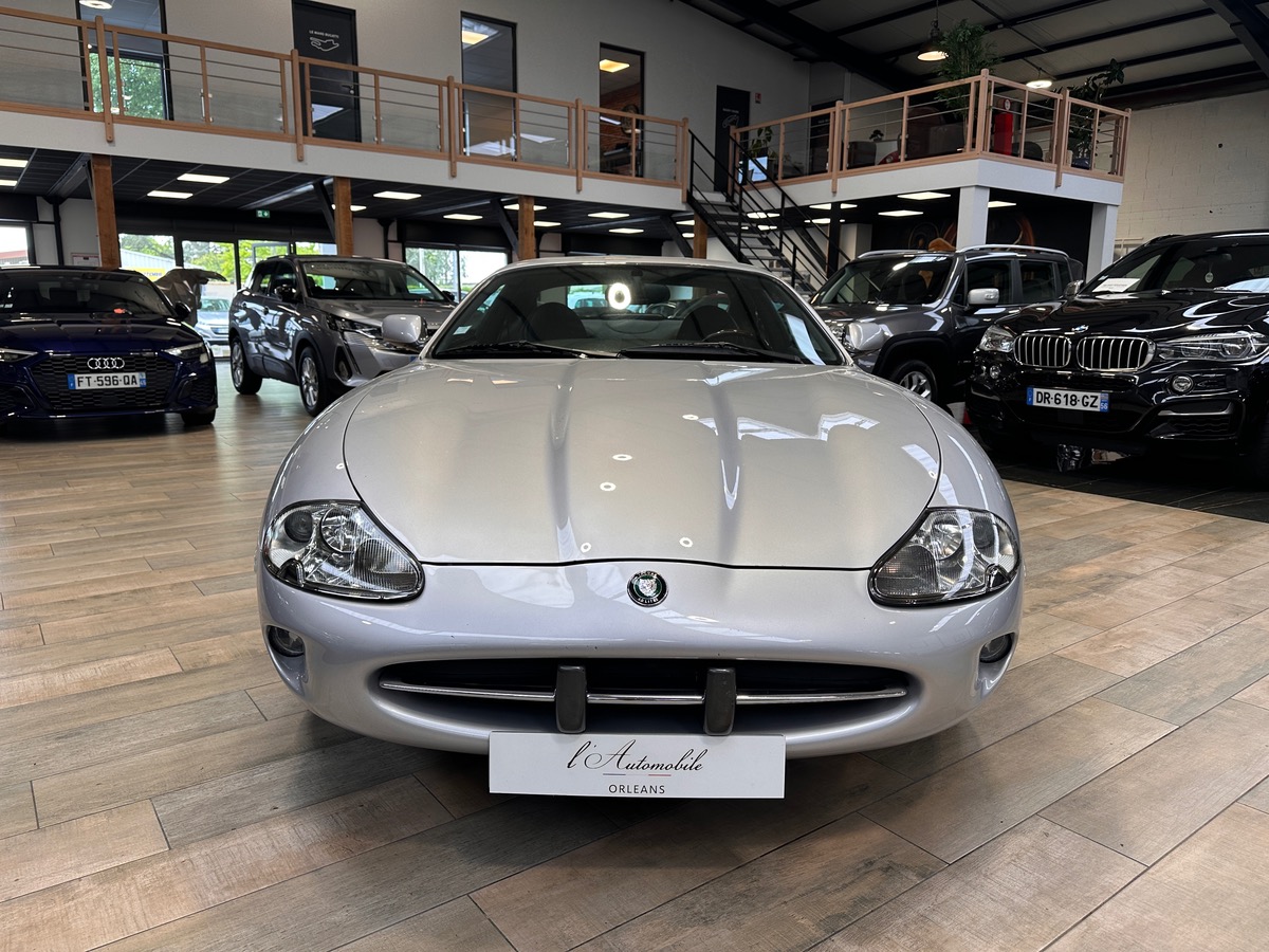 Jaguar XK8 Coupe 4.0l V8