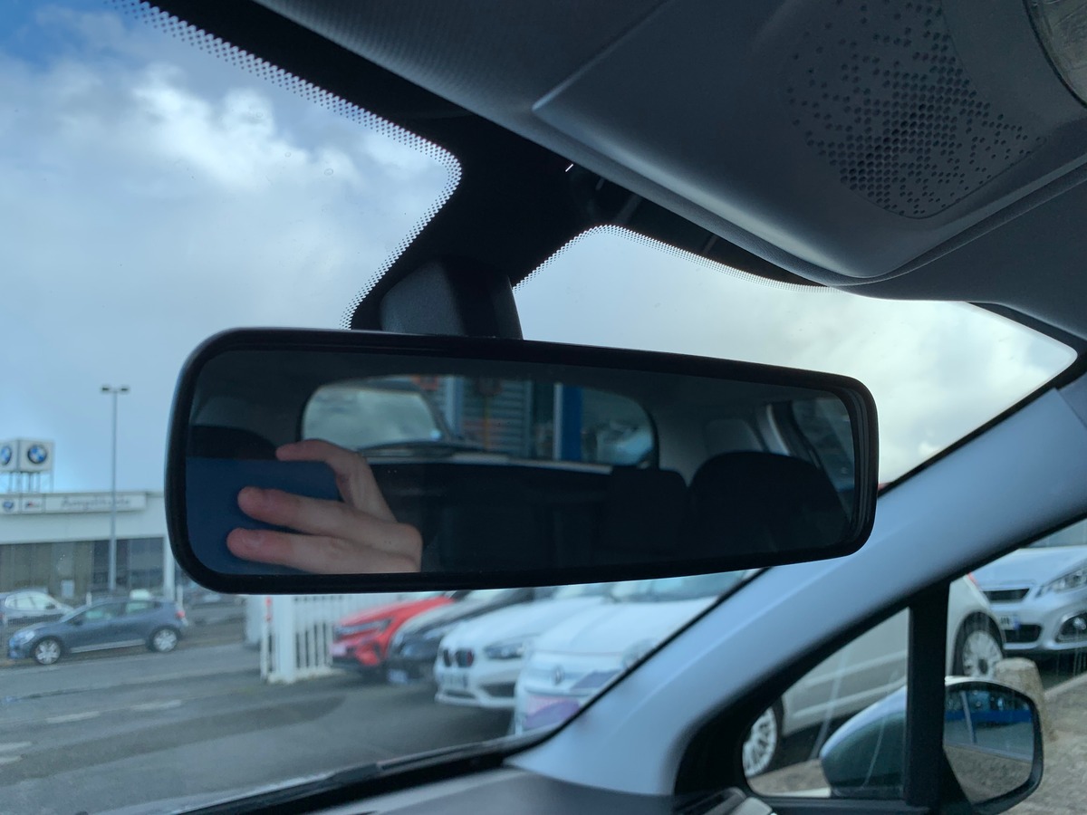 Peugeot 2008 82 ch | Active | Apple car play Android auto | Régulateur de vitesse | Pack Urbain