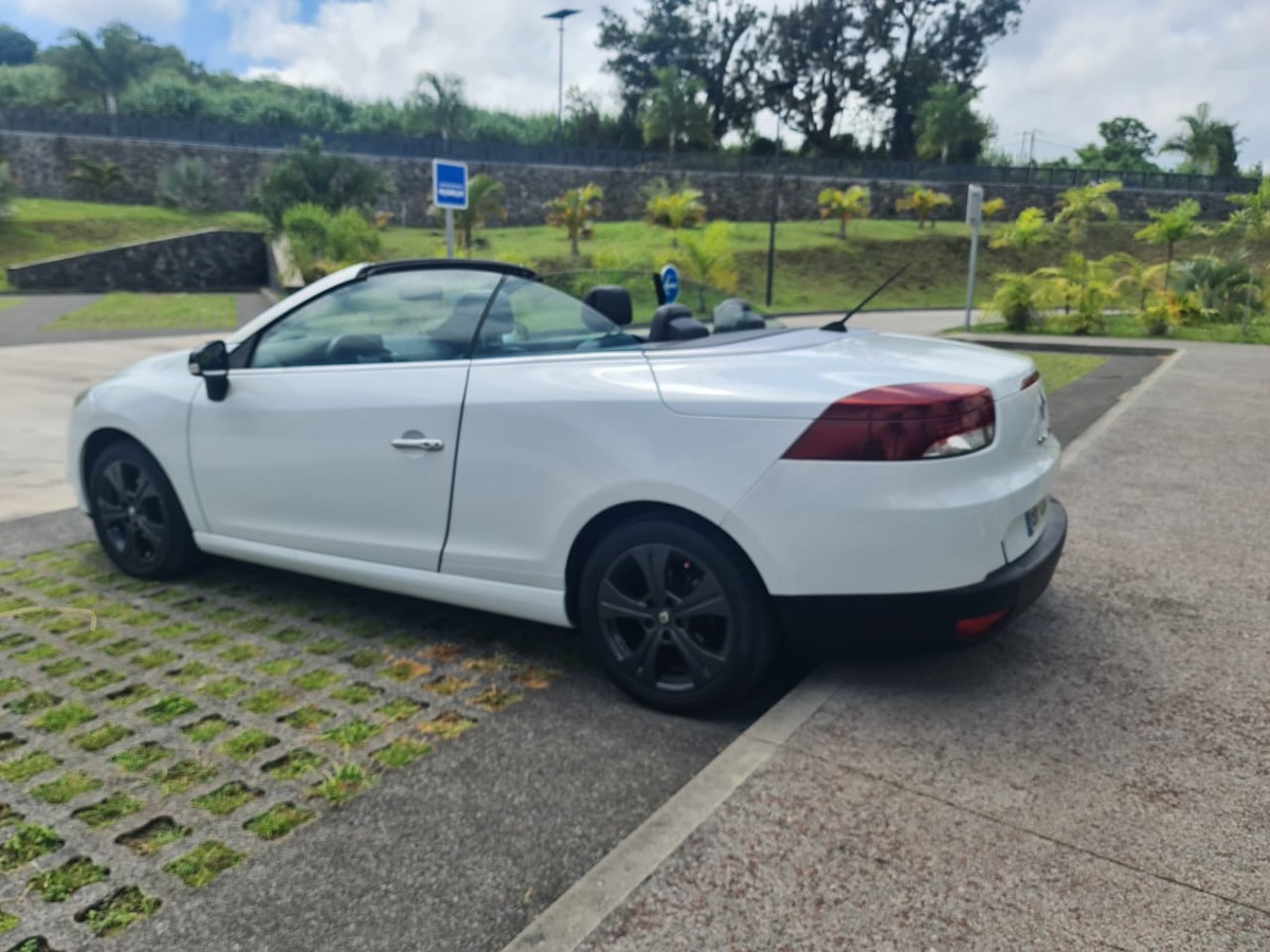 RENAULT Megane Cab CC