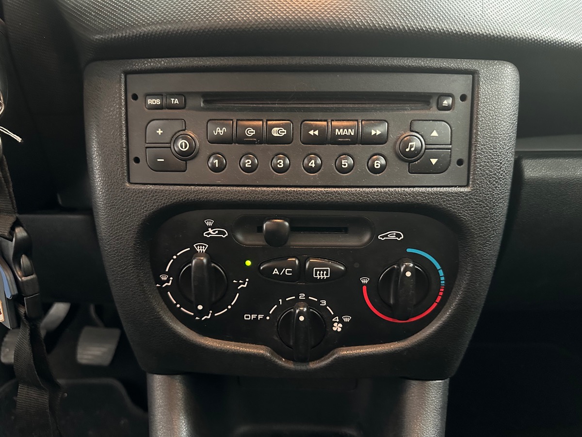 Peugeot 206 + 1.1 60cv TRENDY 5P CARPLAY VÉHICULE VISIBLE UNIQUEMENT SUR RENDEZ-VOUS