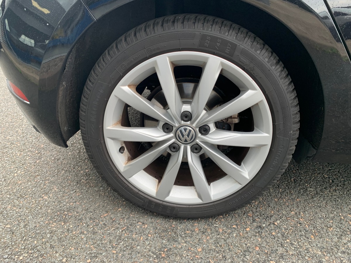 Volkswagen Golf 125 | Sound | Caméra recul | Régulateur | GPS | Apple car play | Attelage amovible
