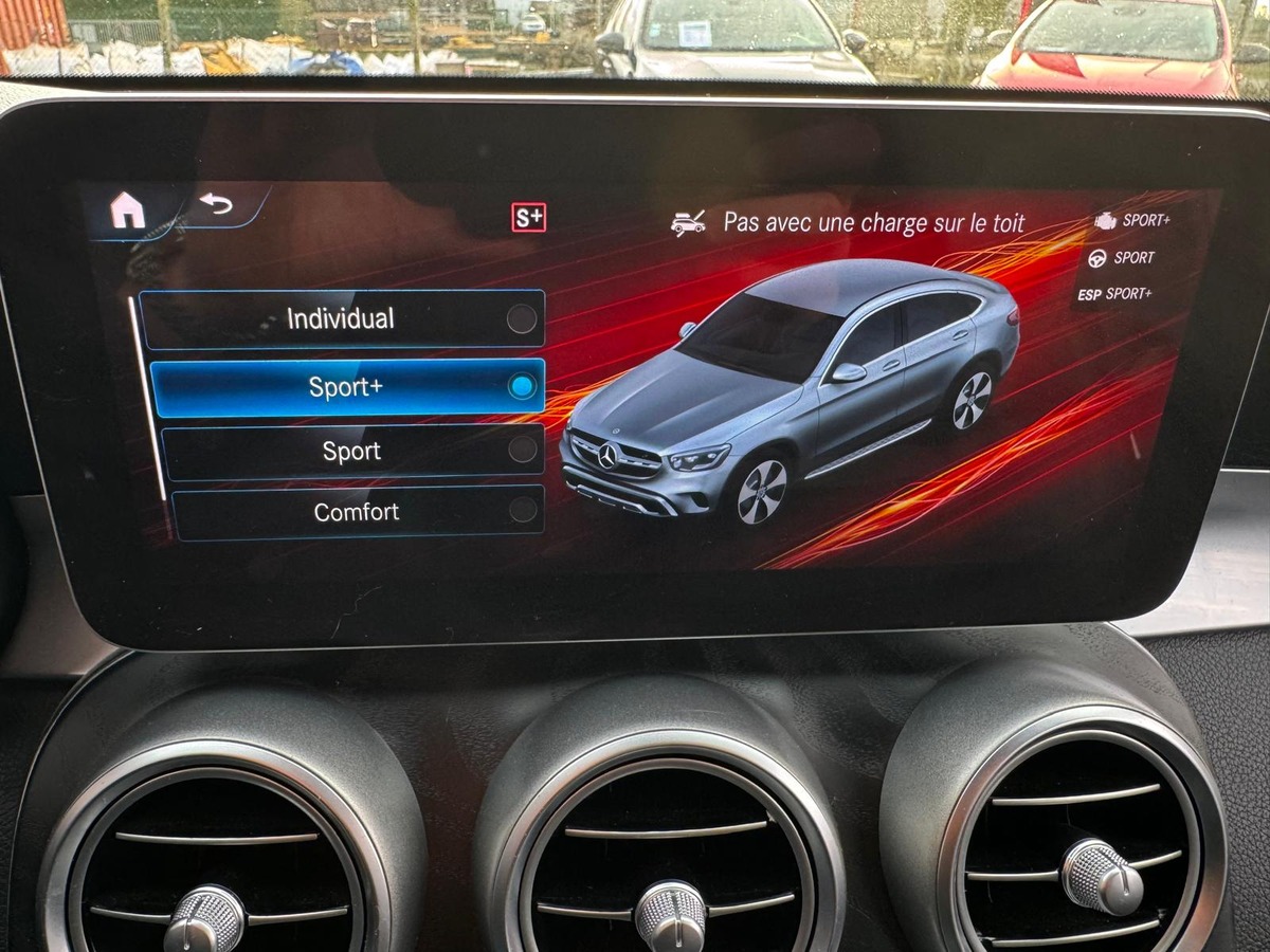 Mercedes-Benz GLC Coupé 300d 245 AMG Line