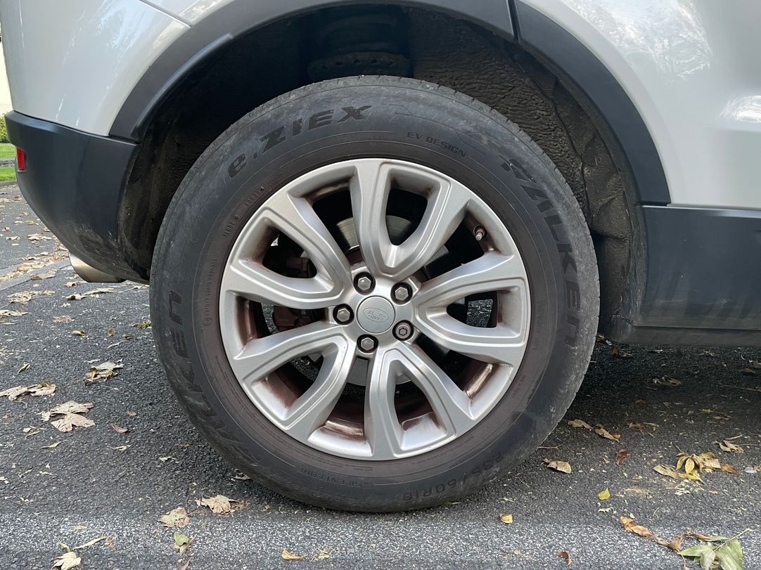 LAND ROVER EVOQUE 2.0 ed4 150 BVM Business - Historique Entretien complet