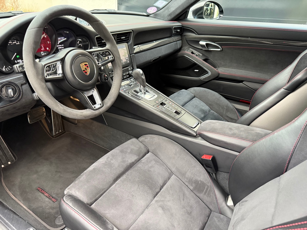 Porsche 911 TYPE 991 COUPE GTS 450 CH / CARNET / 61296 KMS