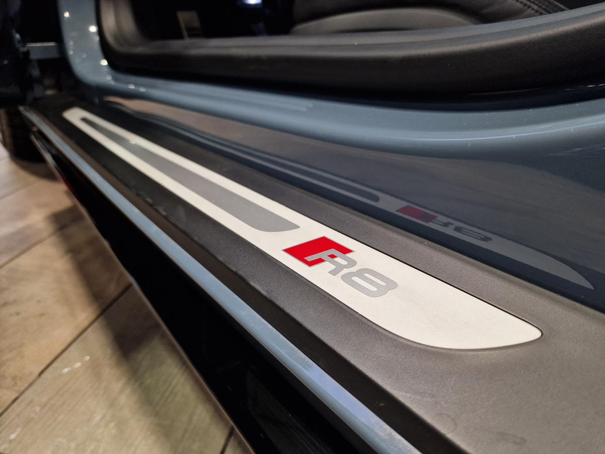 Audi R8 5.2 V10 FSI RWD LIGNE MILTEK 540CH