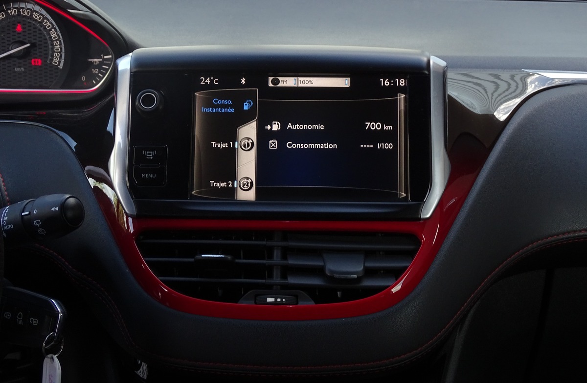 Peugeot 208 1.6 GTI 200ch BVM6