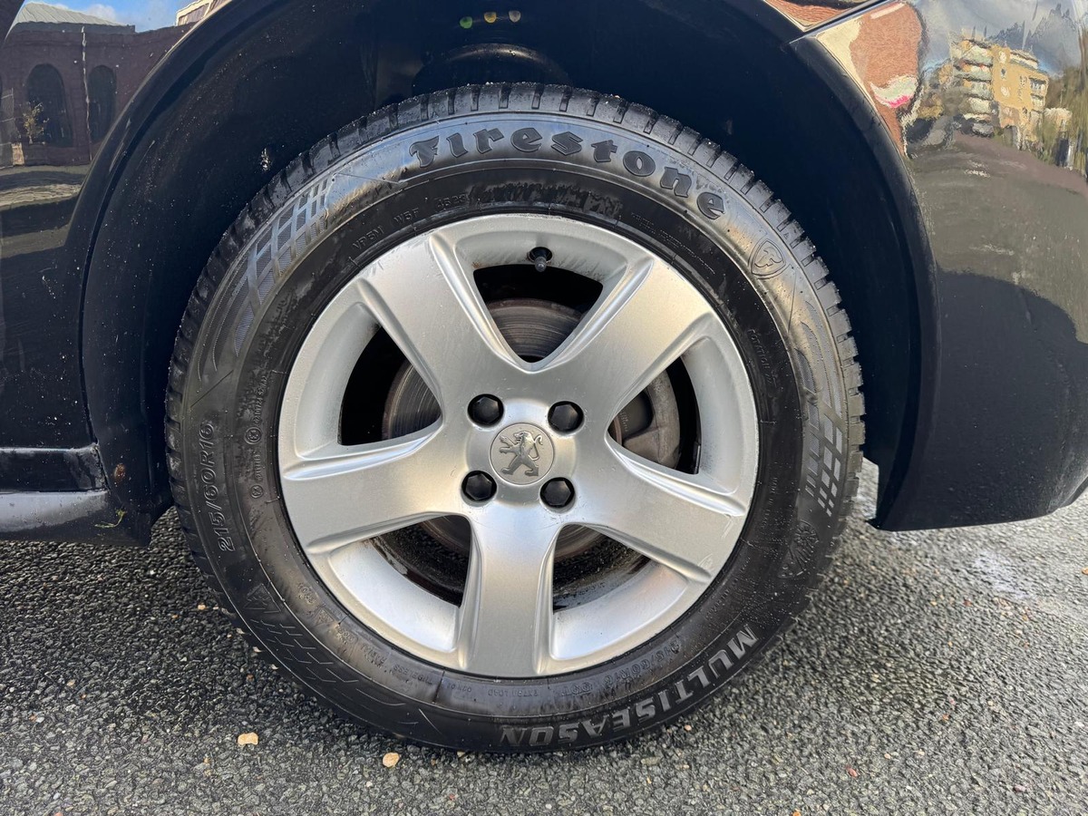 Peugeot 3008 phase 2 1.6 e-hdi 115cv Boite automatique Business Pack - garantie