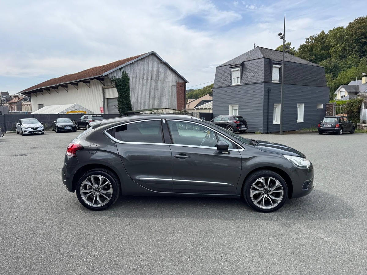 Citroën DS4 1.6 e-HDi BMP6 S&S 112cv - garantie - Boite automatique
