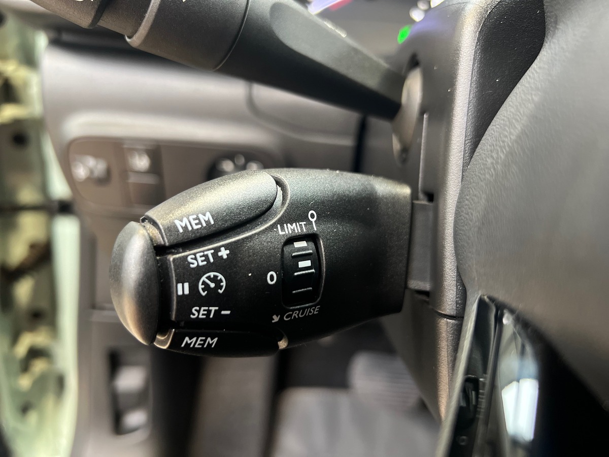 Citroën C3 III 1.2 110 ch S&S SHINE EAT6 GPS/CARPLAY/CAMERA/REGULATEUR