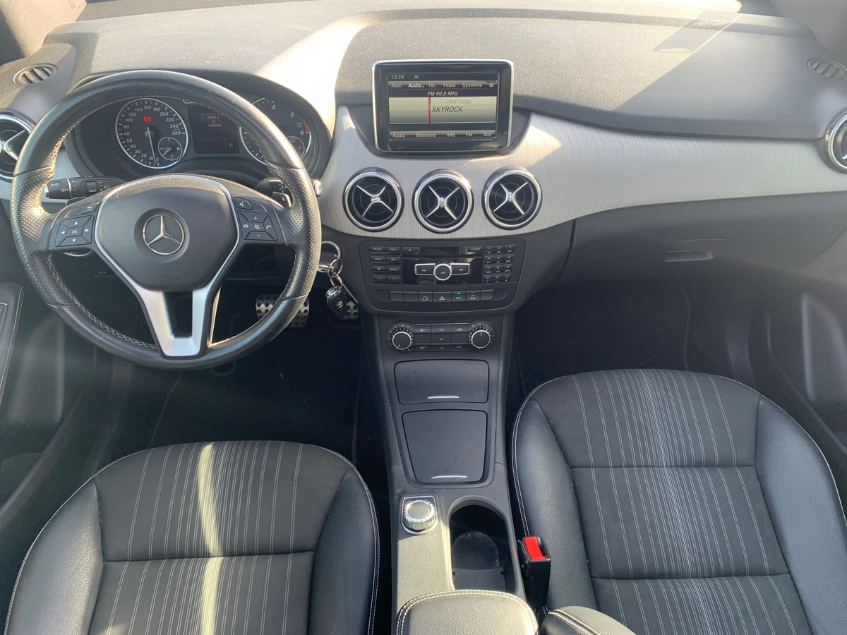 Mercedes-Benz Classe B 136 | Sport | Toit panoramique | Caméra recul | Régulateur | GPS | Attelage