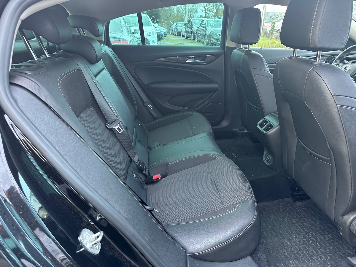 Opel Insignia 1.5d 122cv bva 1ère main 2021 