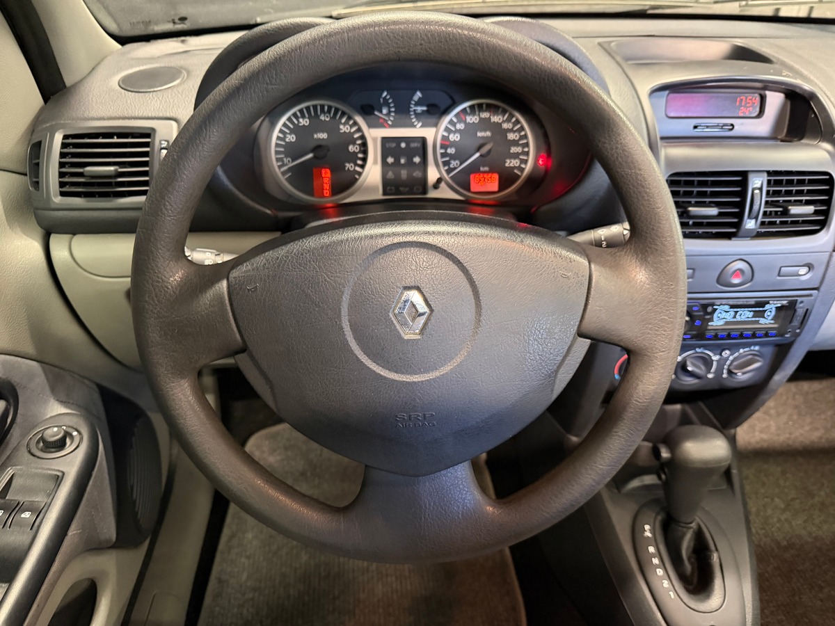 RENAULT Clio 2 1.4 Boite Automatique / Toit Ouvrant