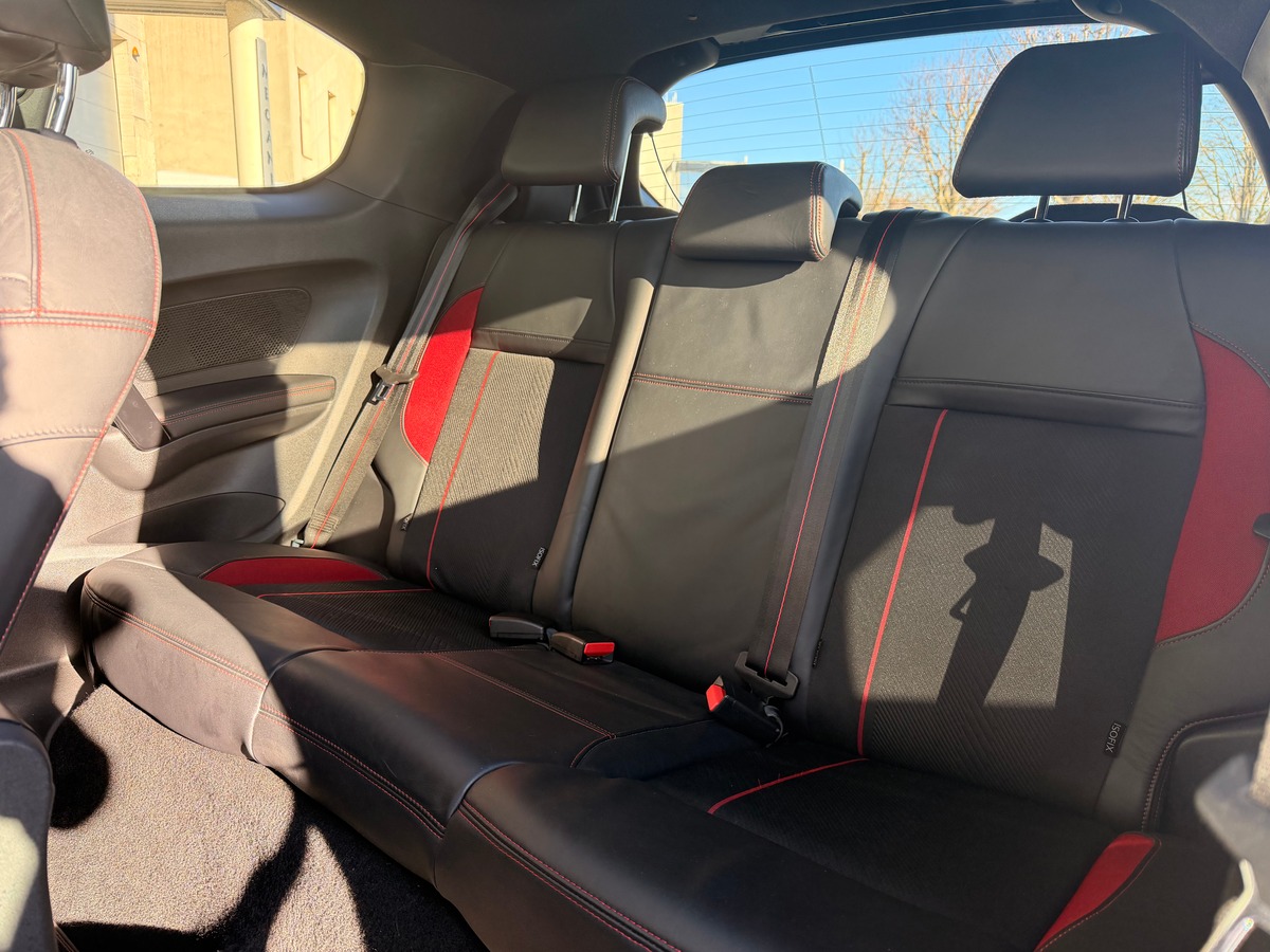 Peugeot 208 GTI Phase 2 1.6 THP 208 cv - Toit Pano - Entretiens