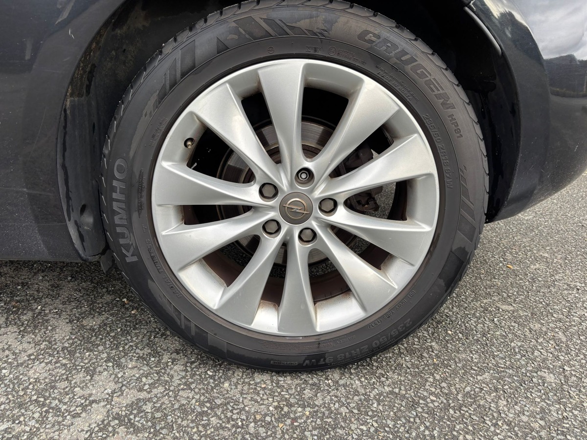 Opel Astra GTC 2.0 CDTI 165 INNOVATION - ATTELAGE - REVISE - GARANTIE