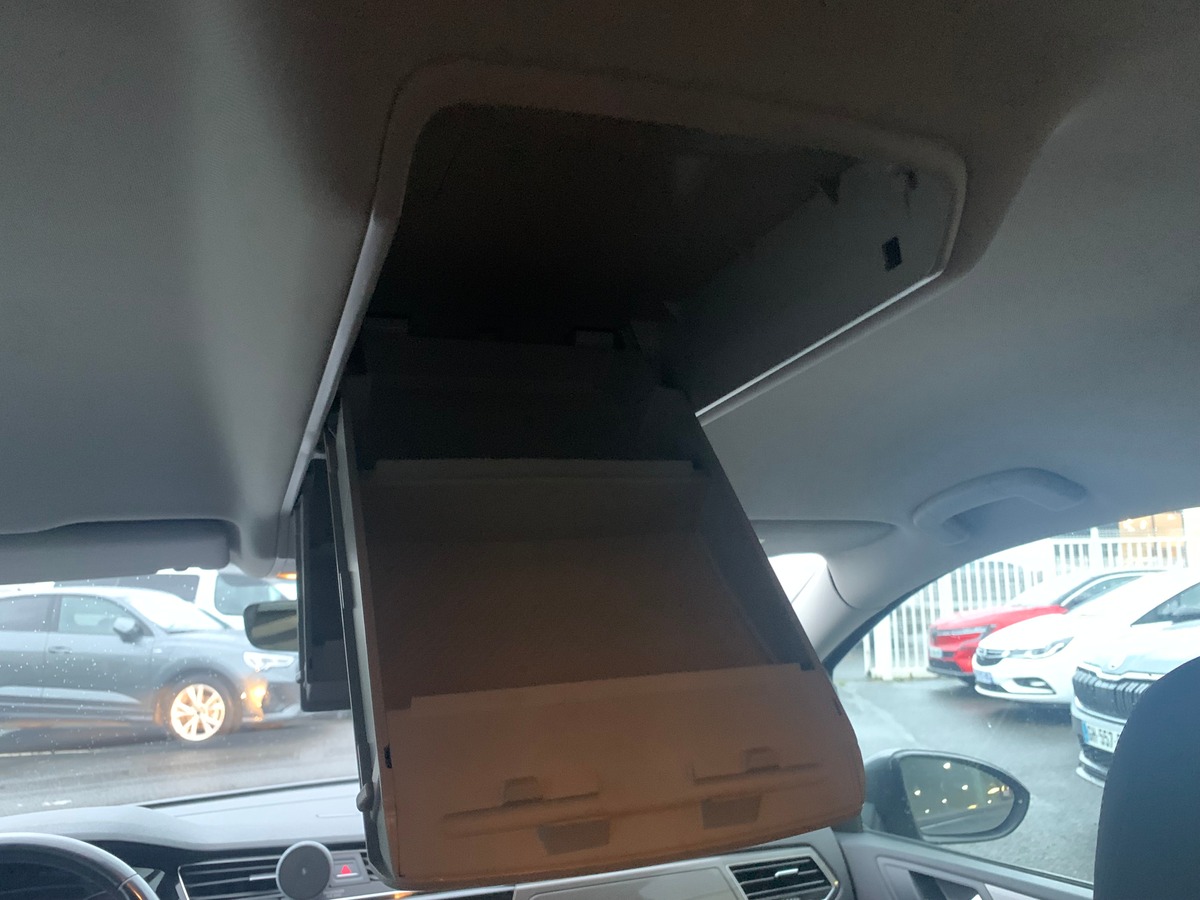 Volkswagen Touran 115 | Connect | 7 Places | Caméra recul | GPS | Bluetooth | Régulateur vitesse