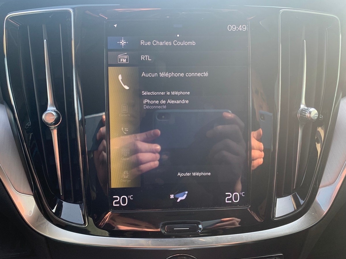 Volvo V60 150 ch | Momentum business | Caméra de recul | Avertisseur Angles Morts | Apple car Play