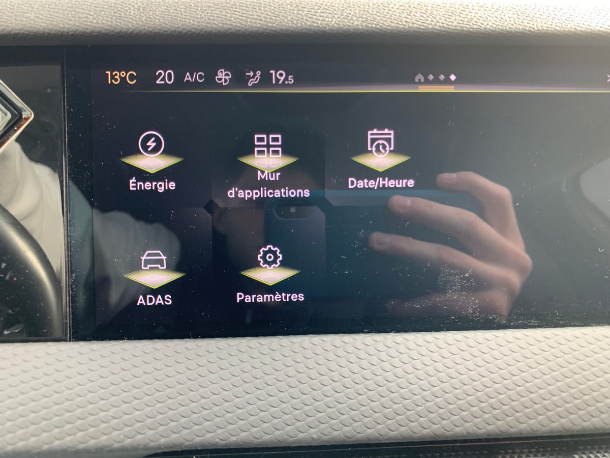 Citroën DS4 225 | Rivoli | Caméra 360° | Apple car Play | Régulateur de vitesse adaptatif | Attelage