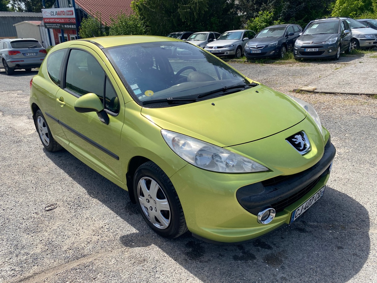 Peugeot 207 1.4 90cv 157041km urban 5 places 