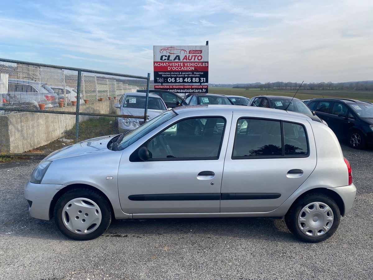 RENAULT Clio 1.5 dci 65cv campus de 12/2008 152175km