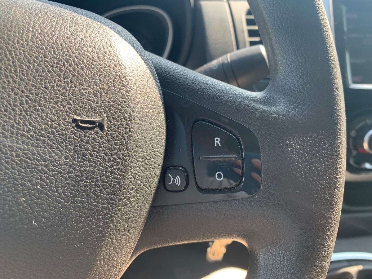 RENAULT Trafic 145 ch | L2 H1 | 3 Places | Régulateur vitesse | GPS | Radar stationnement arrière
