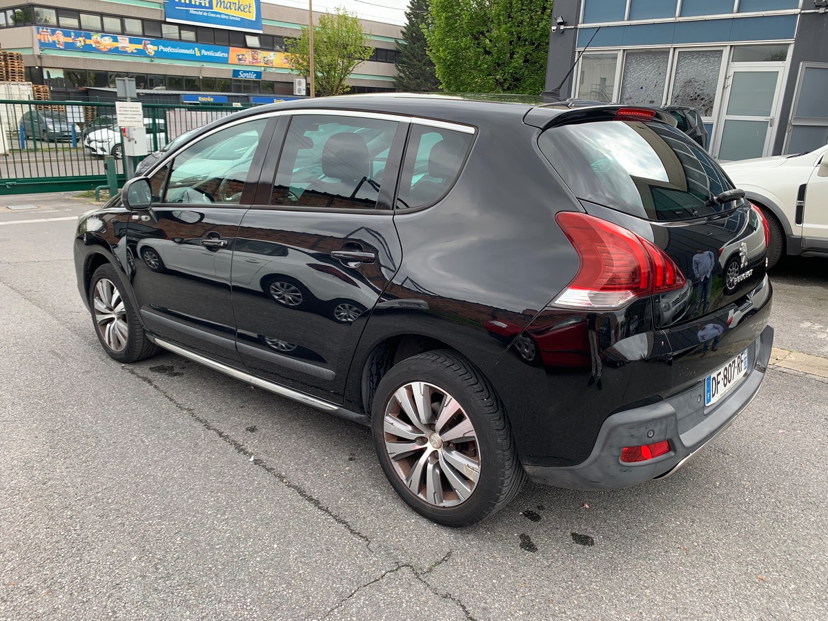 Peugeot 3008 1.6 e-HDI 115 CV 1r  mains 4X CB