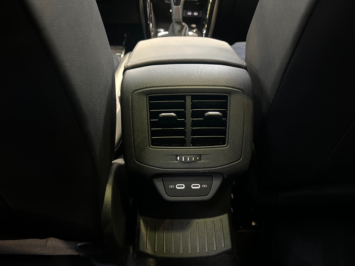 Volkswagen T-Roc R II 4MOTION 2.0 Tsi 300 ch DSG7 (GARANTIE CONSTRUCTEUR)