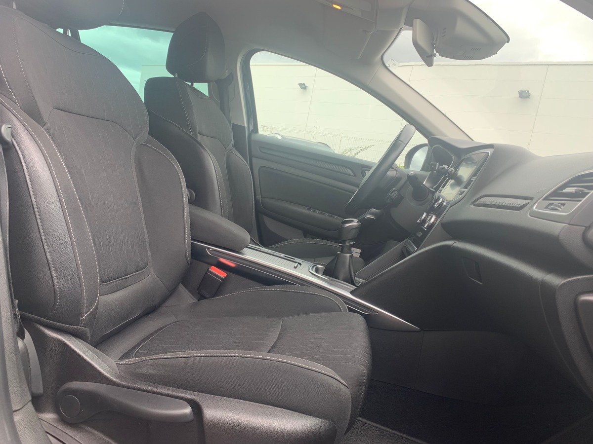 RENAULT Megane IV 100 chevaux | Limited | Caméra de recul | Régulateur de vitesse | GPS | Bluetooth