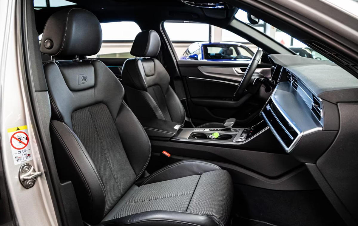 Audi A6 Avant V C8 55 TFSI e 367ch Compétition quattro S tronic 7/VO Allemand/Pas de malus