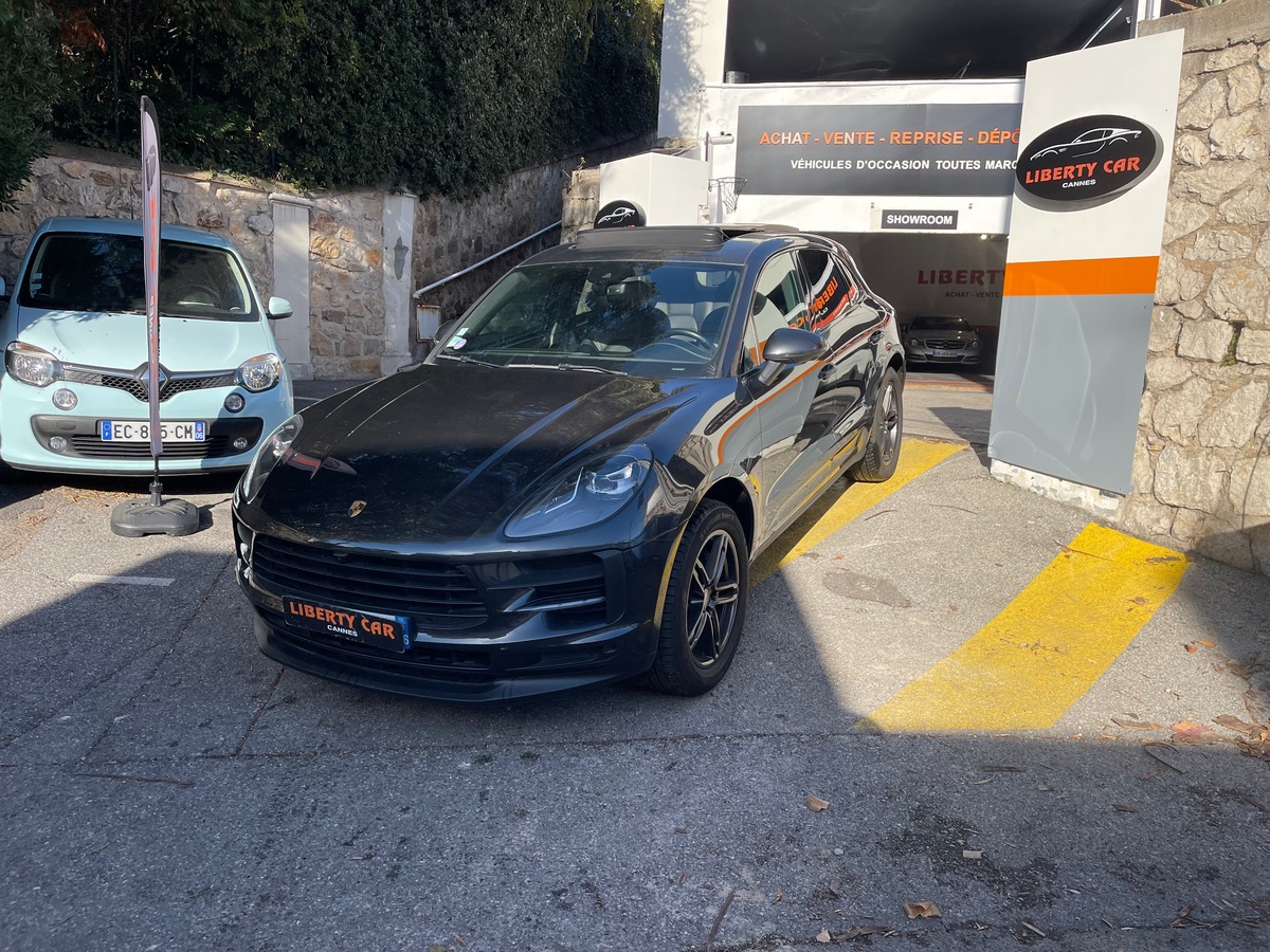 Porsche Macan 2.0 245 CV AWD / Toit ouvrant / Pack Chrono / Pack Black / Intérieur Cuir