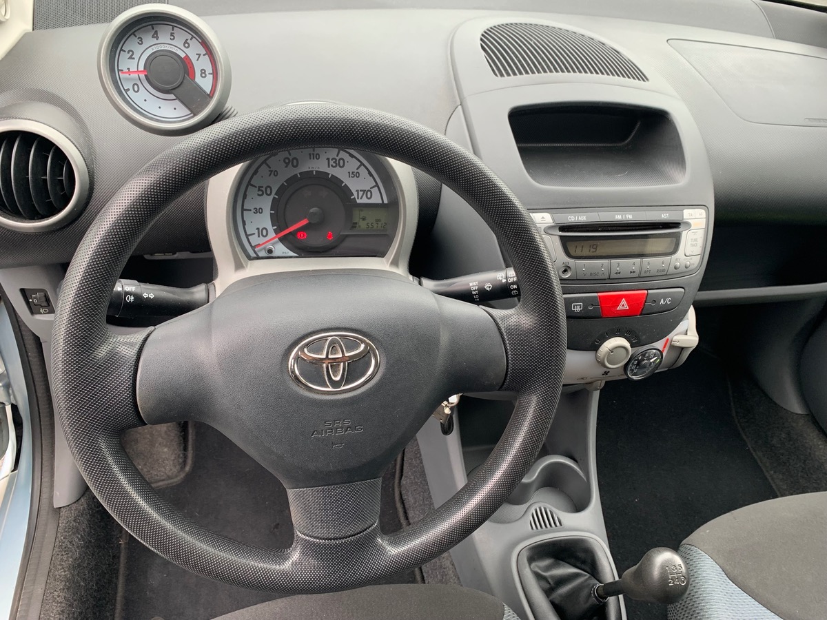 Toyota Aygo SPORT | 68 ch | Climatisation | Jantes alu | ABS | Phares antibrouillard