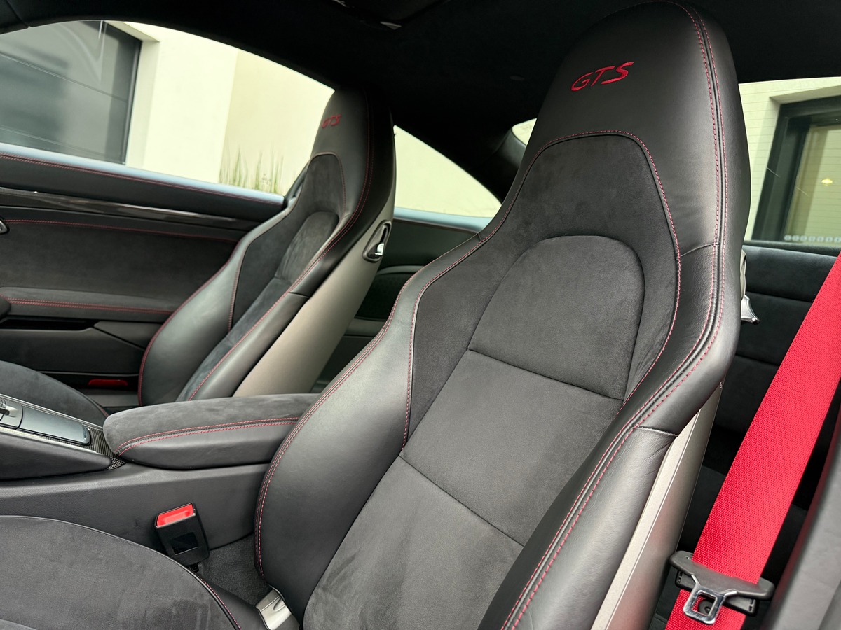 Porsche 911 TYPE 991 COUPE GTS 450 CH / CARNET / 61296 KMS