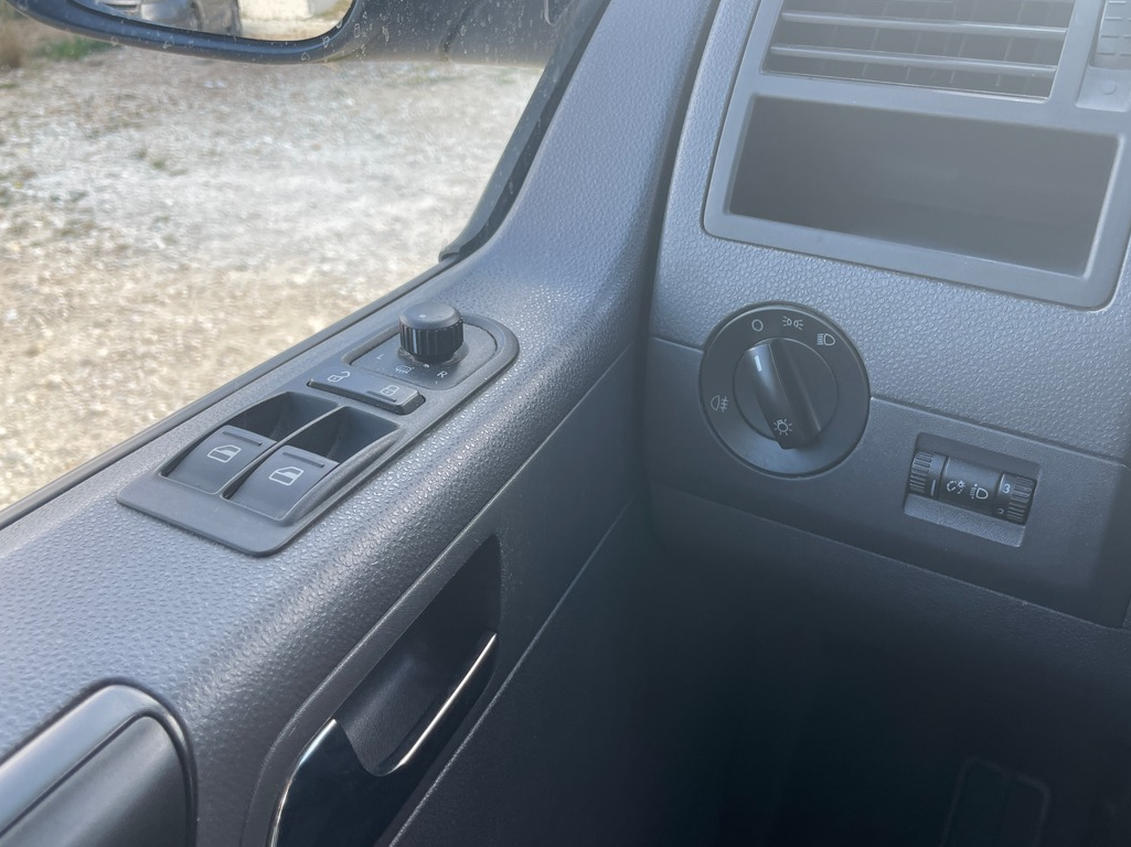 Volkswagen Multivan Multivan STARLINE 2.0 TDI 140 Court 7 places avec équipement caravaning