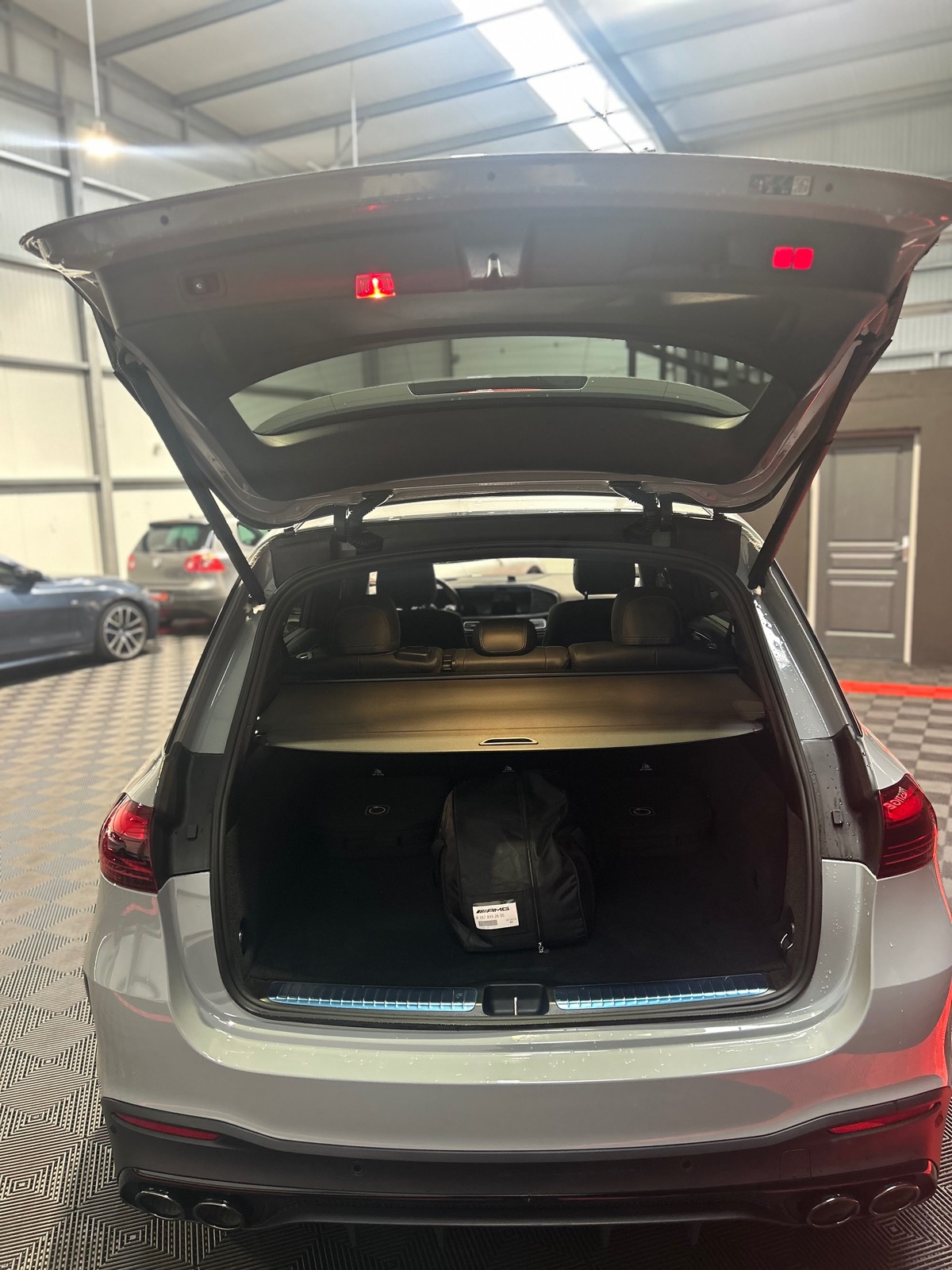 Mercedes Benz GLE 53 AMG / HYBRID / 4MATIC+ / 9G-TRONIC