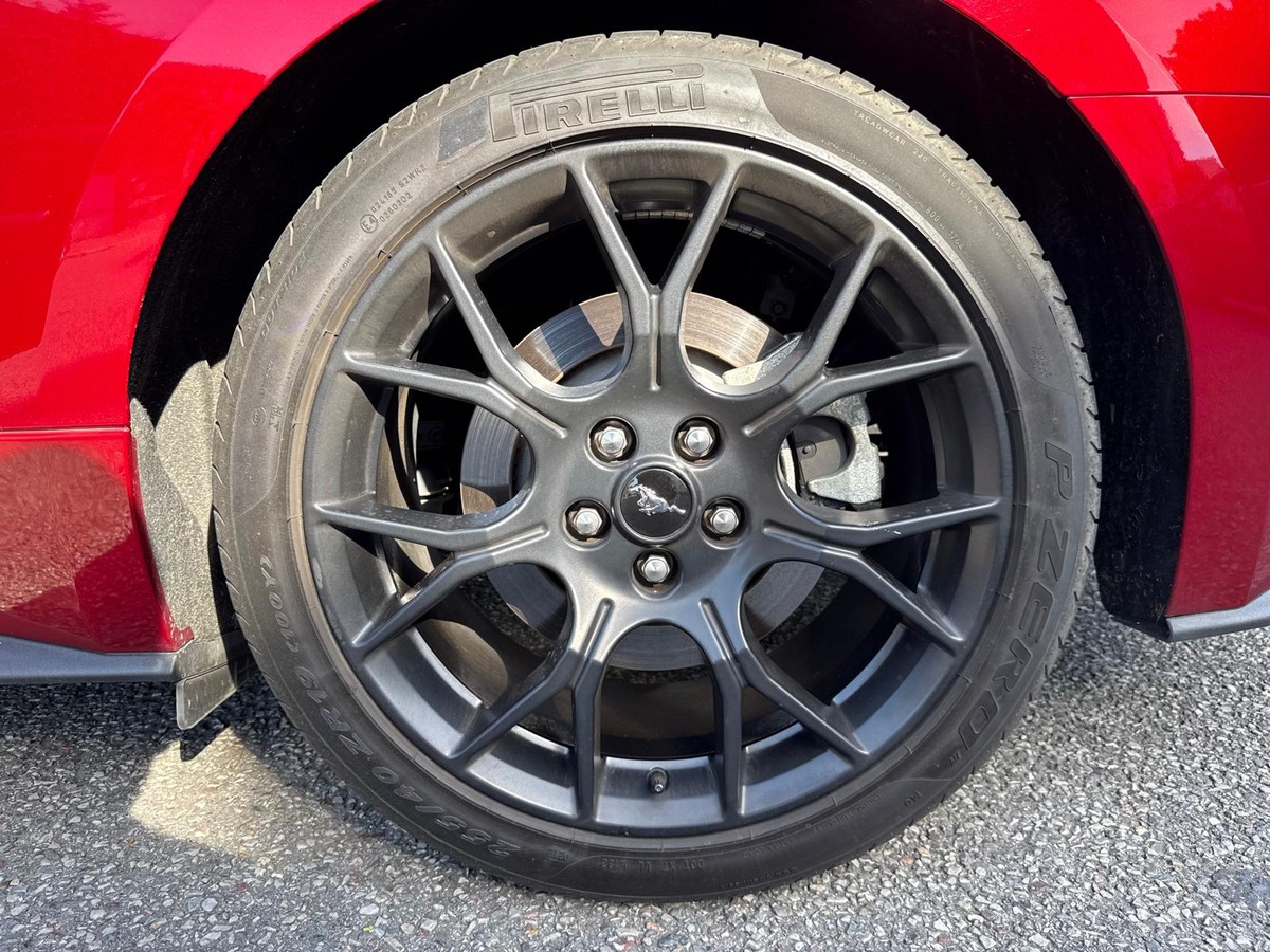 Ford Mustang Fastback - 2.3L Ecoboost
